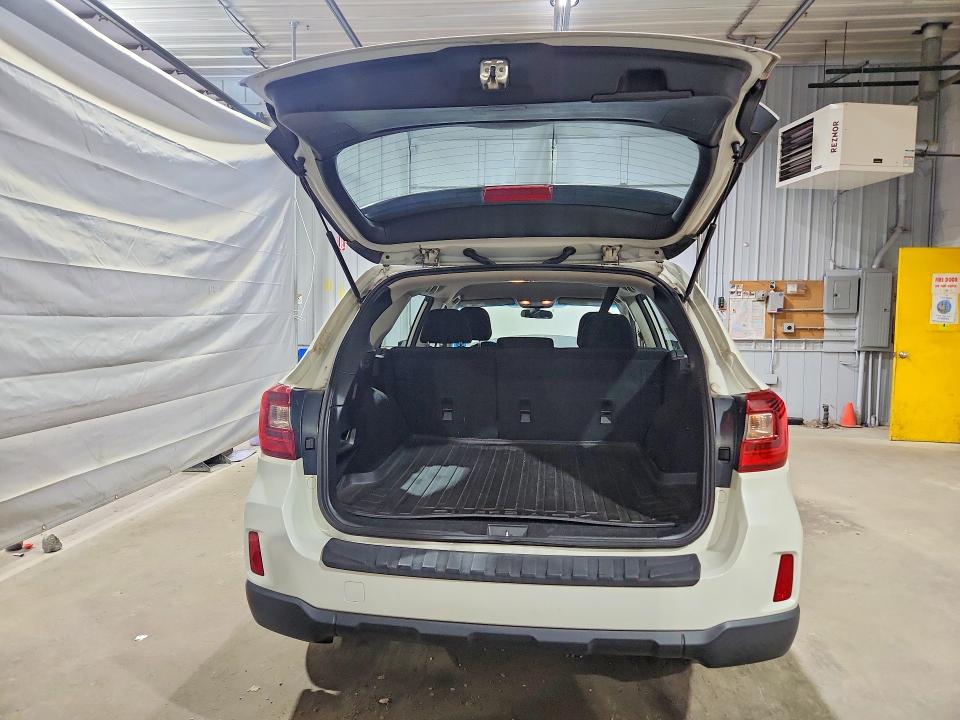 Photo 6 from auction – 2015 SUBARU OUTBACK with VIN 4S4BSAAC3F3206563