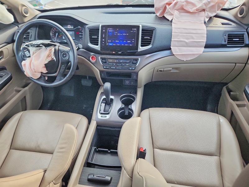 Photo 8 from auction – 2018 HONDA RIDGELINE with VIN 5FPYK2F63JB003196