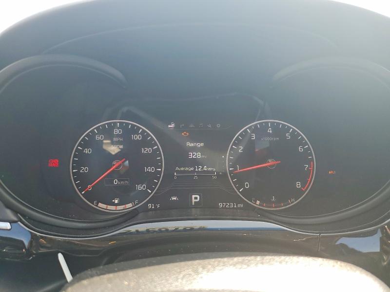 Photo 9 from auction – 2017 KIA K900 with VIN KNALW4D47H6036077