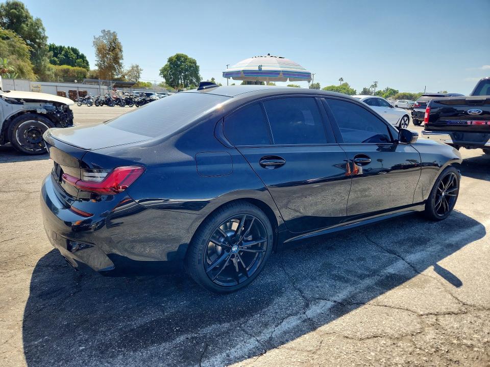 صورة رقم 3 من المزاد - 2022 BMW 330E مع VIN 3MW5P7J02N8C29721