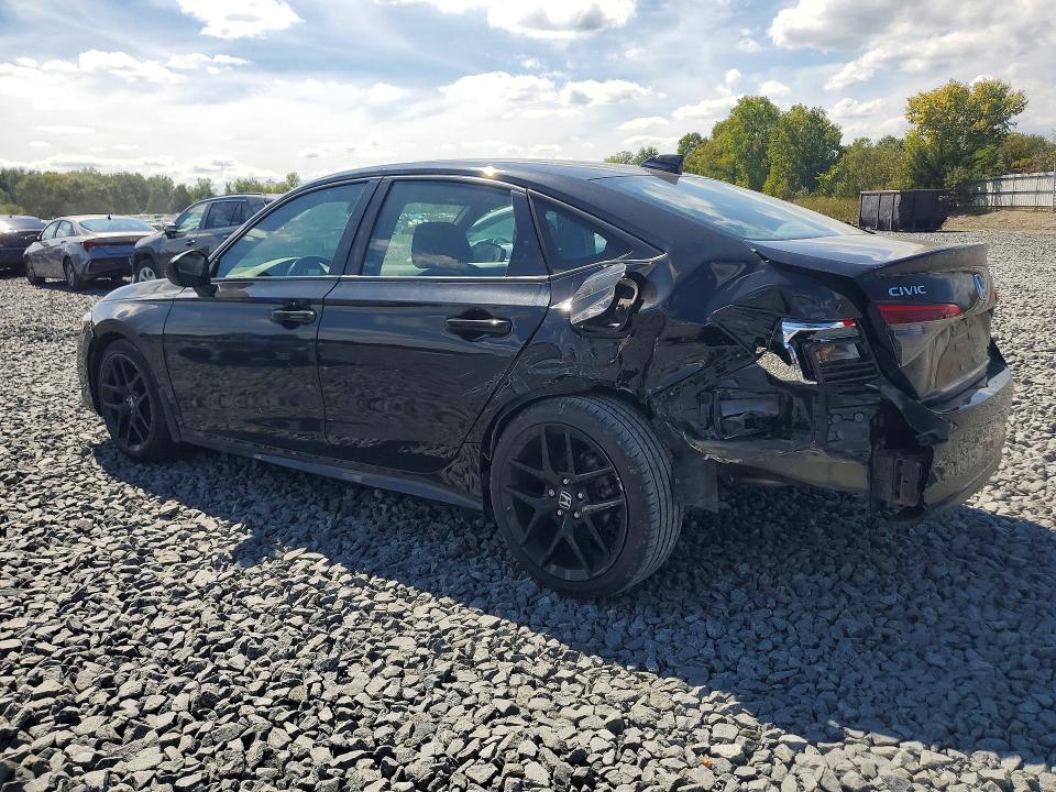 Photo 2 from auction – 2022 HONDA CIVIC with VIN 2HGFE2F52NH606723