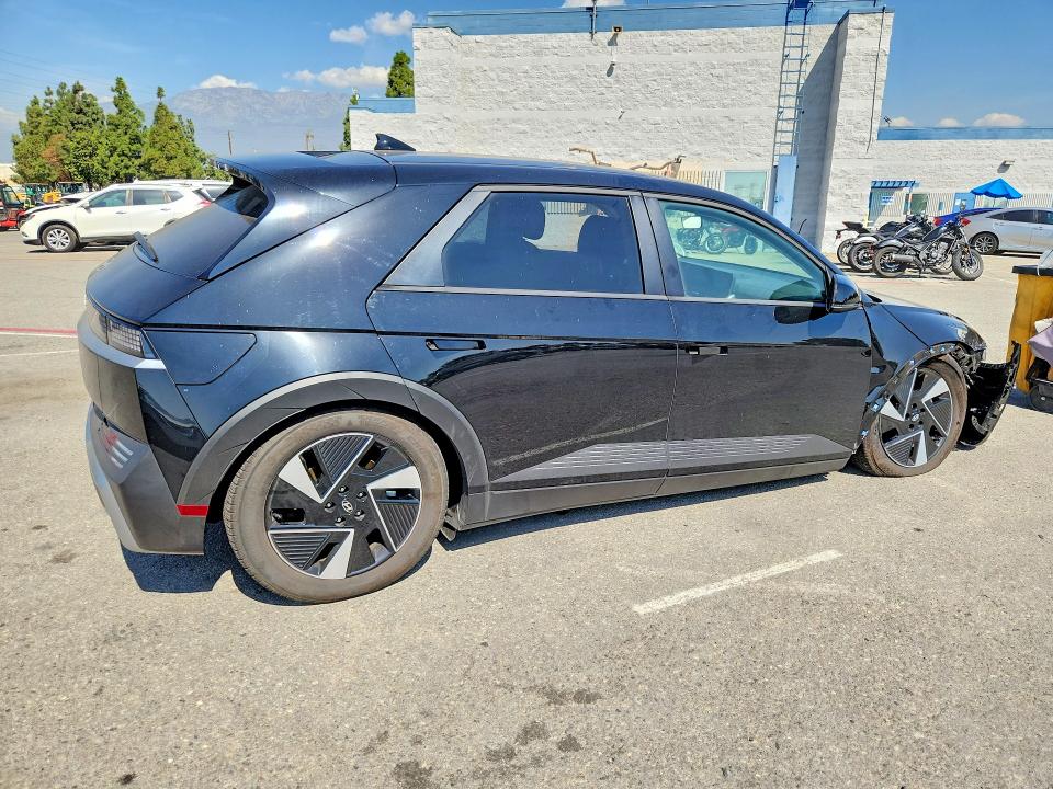 Снимка 3 от търг – 2025 HYUNDAI IONIQ 5 с VIN 7YAKM4DA3SY025396