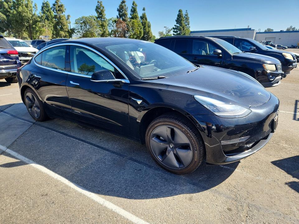 Photo 4 from auction – 2019 TESLA MODEL 3 with VIN 5YJ3E1EA8KF415772