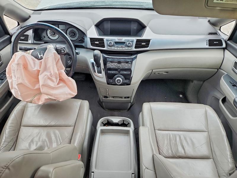 Снимка 8 от търг – 2011 HONDA ODYSSEY с VIN 5FNRL5H63BB028030