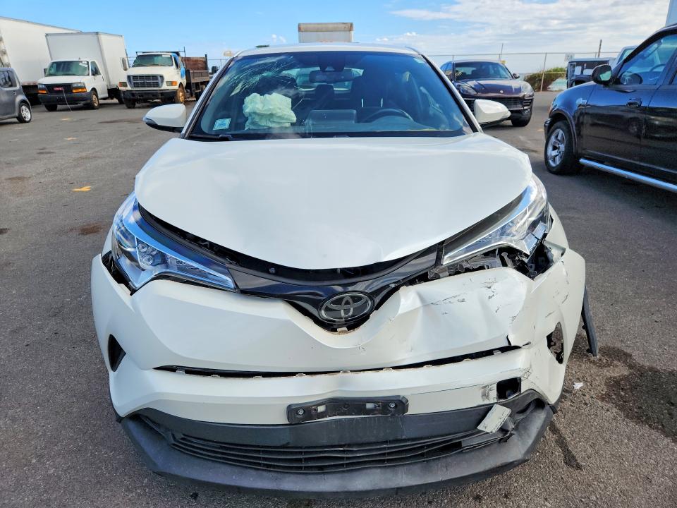 Снимка 5 от търг – 2019 TOYOTA C-HR с VIN JTNKHMBX5K1039694