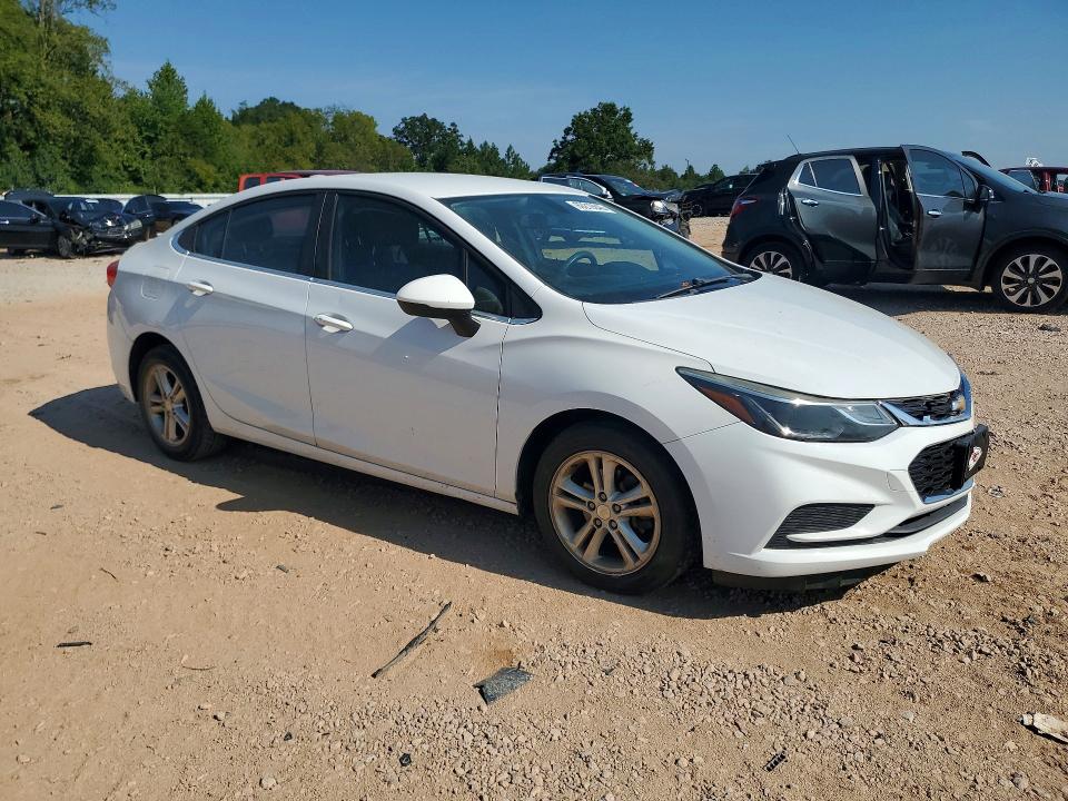 Снимка 4 от търг – 2017 CHEVROLET CRUZE с VIN 1G1BE5SM8H7243459