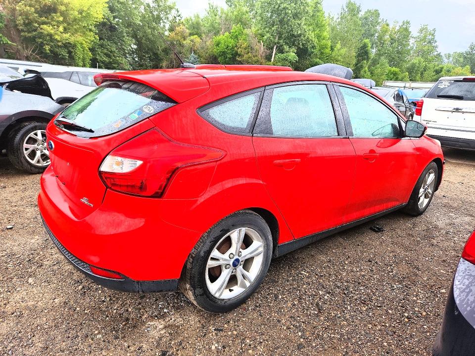Photo 3 from auction – 2014 FORD FOCUS with VIN 1FADP3K22EL132878
