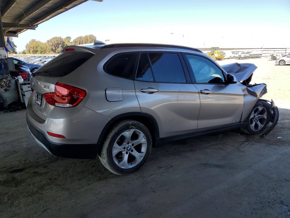 Снимка 3 от търг – 2014 BMW X1 с VIN WBAVM1C53EVW54098