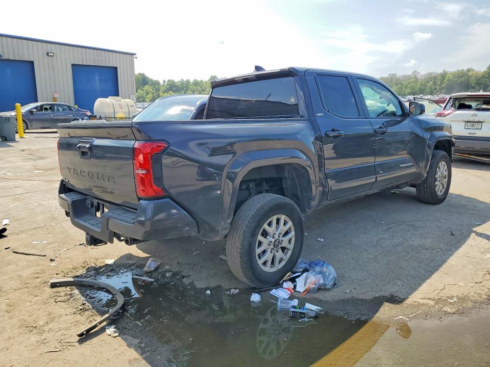Photo 3 from auction – 2025 TOYOTA TACOMA with VIN 3TMLB5JNXSM127398
