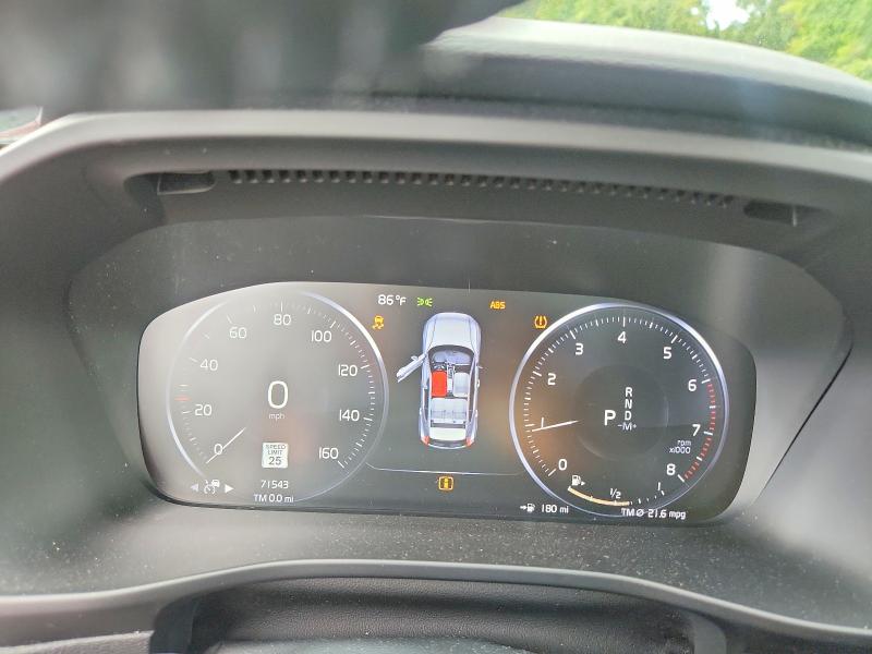 Photo 9 from auction – 2019 VOLVO XC40 with VIN YV4162UK0K2072394