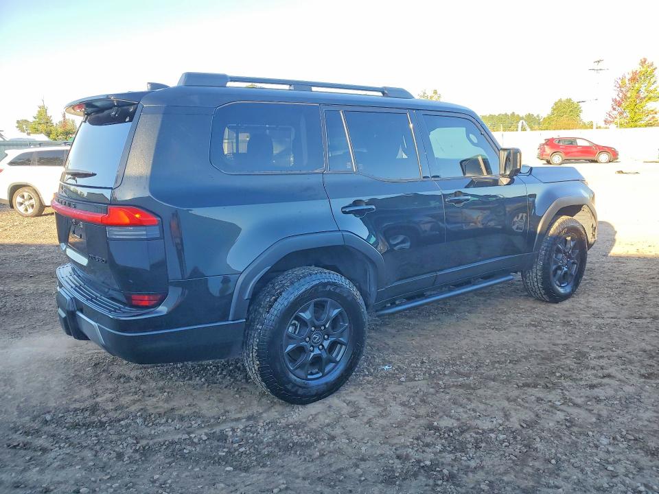 Photo 3 from auction – 2024 LEXUS GX 550 with VIN JTJTBCDX4R5010348