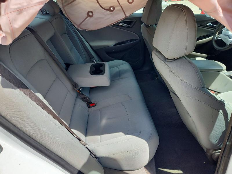 Photo 10 from auction – 2016 CHEVROLET MALIBU with VIN 1G1ZB5ST1GF277990
