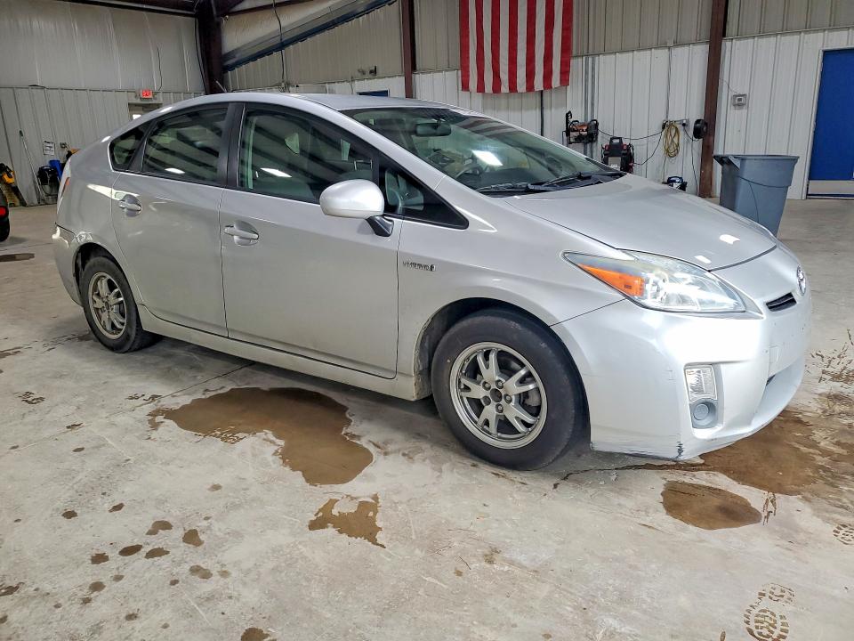 Photo 4 from auction – 2011 TOYOTA PRIUS with VIN JTDKN3DU3B0276751