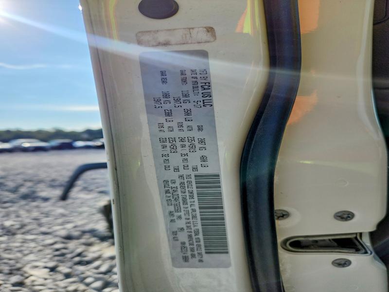 Фото 14 с аукциона – 2017 JEEP COMPASS с VIN 3C4NJDCB4HT665568