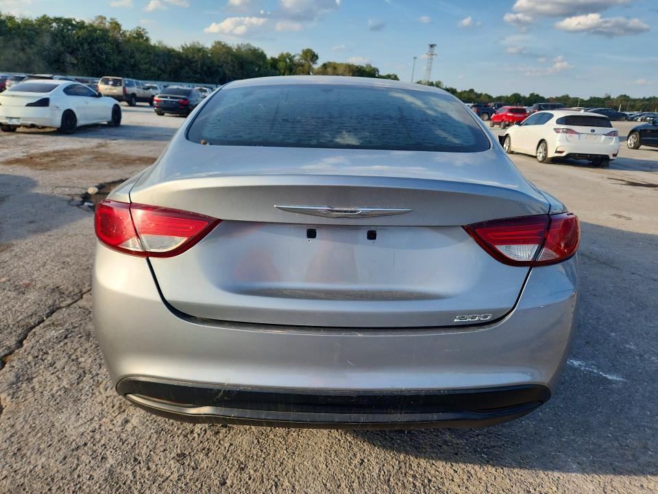 صورة رقم 6 من المزاد - 2015 CHRYSLER 200 مع VIN 1C3CCCFB7FN563853
