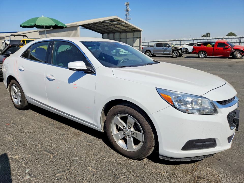 Photo 4 from auction – 2015 CHEVROLET MALIBU with VIN 1G11C5SL6FF131481