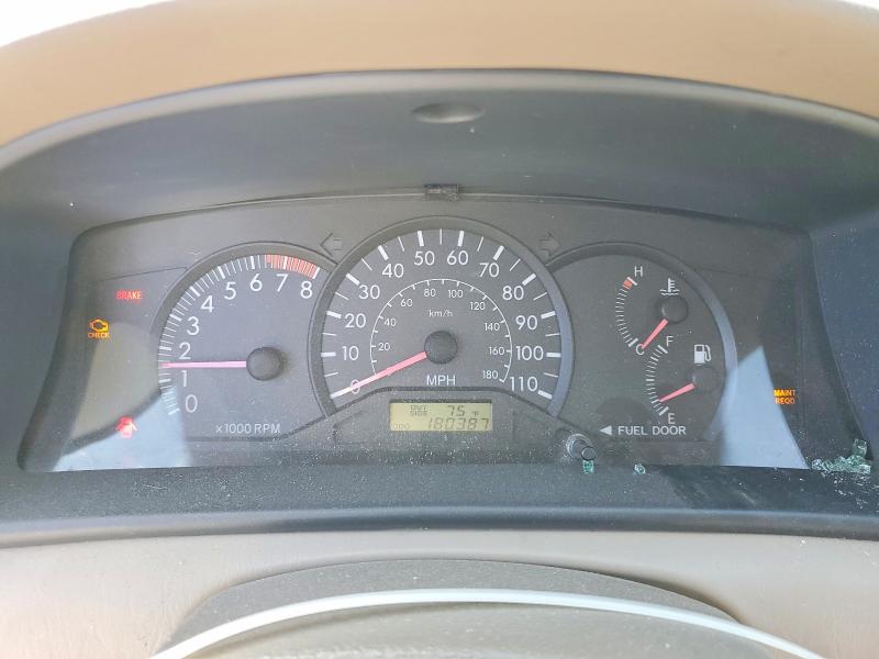 Photo 9 from auction – 2005 TOYOTA COROLLA with VIN 1NXBR32EX5Z517908