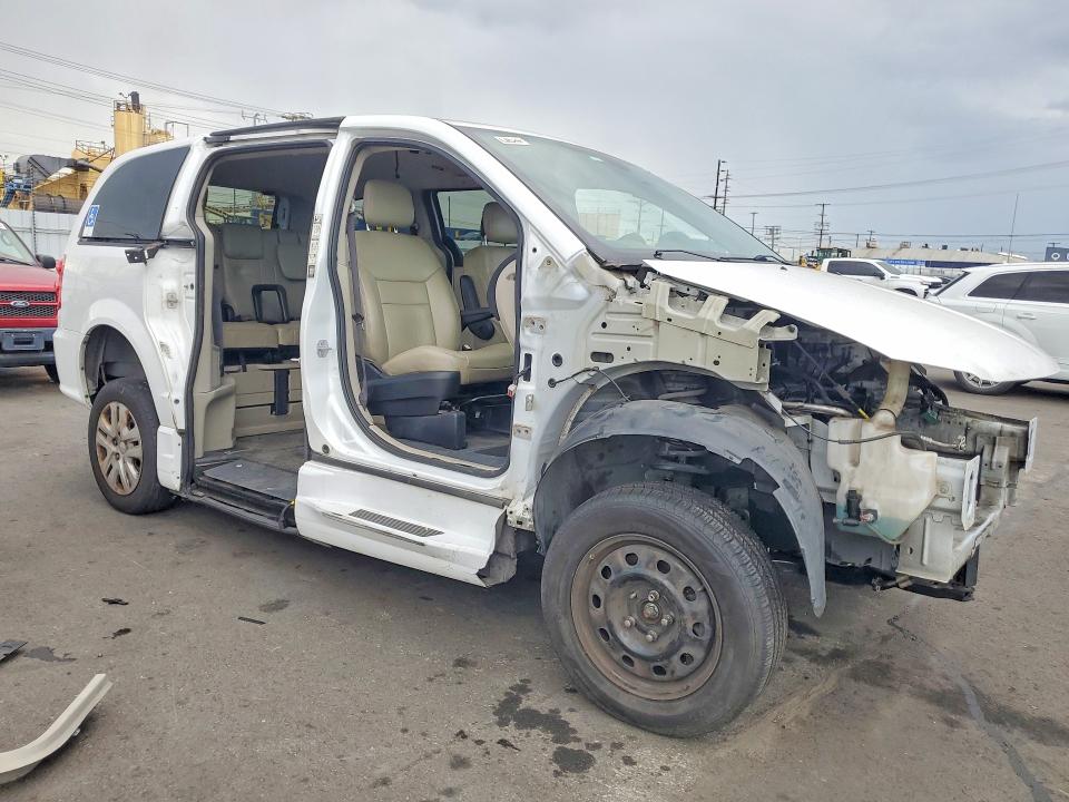 Photo 4 from auction – 2018 DODGE GRAND CARAVAN with VIN 2C4RDGBG4JR347482