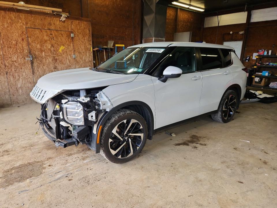 Photo 1 from auction – 2022 MITSUBISHI OUTLANDER with VIN JA4J4TA81NZ048103