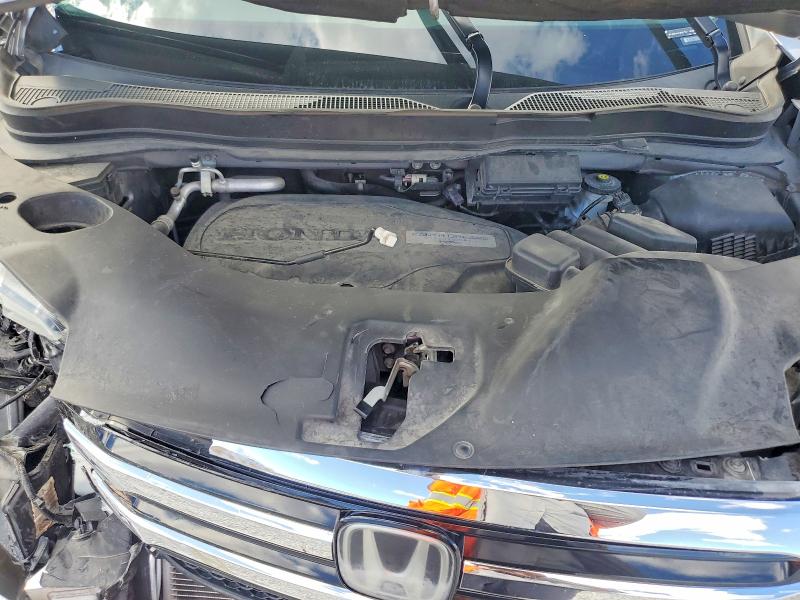 Photo 12 from auction – 2016 HONDA PILOT with VIN 5FNYF6H06GB049742