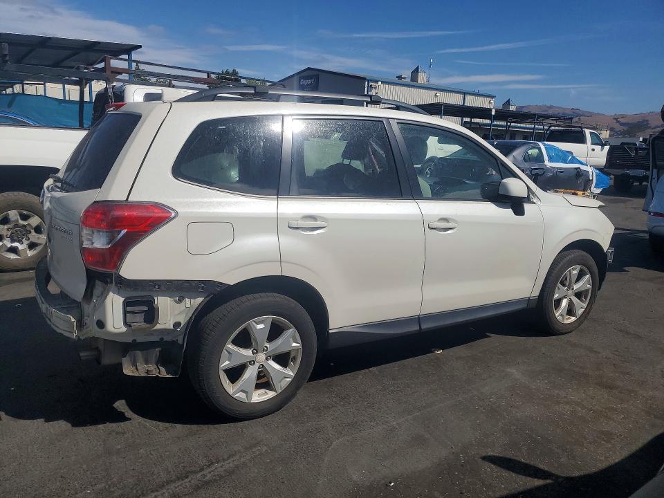 صورة رقم 3 من المزاد - 2016 SUBARU FORESTER مع VIN JF2SJADC4GH493646
