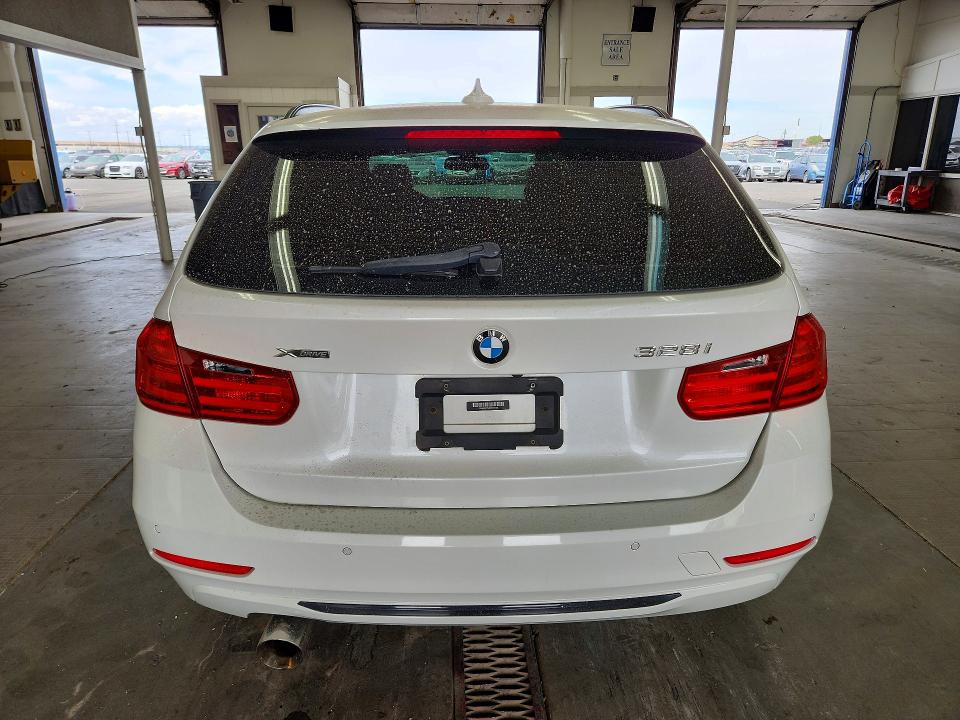 Photo 6 from auction – 2014 BMW 328 with VIN WBA3G7C54EKN37150