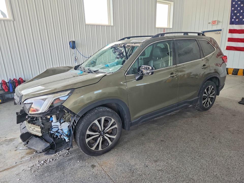 SUBARU FORESTER 2022 с VIN JF2SKAPC1NH523370 - Снимка от търг