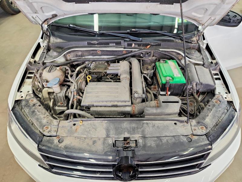 Photo 11 from auction – 2016 VOLKSWAGEN JETTA with VIN 3VWD67AJ3GM240096