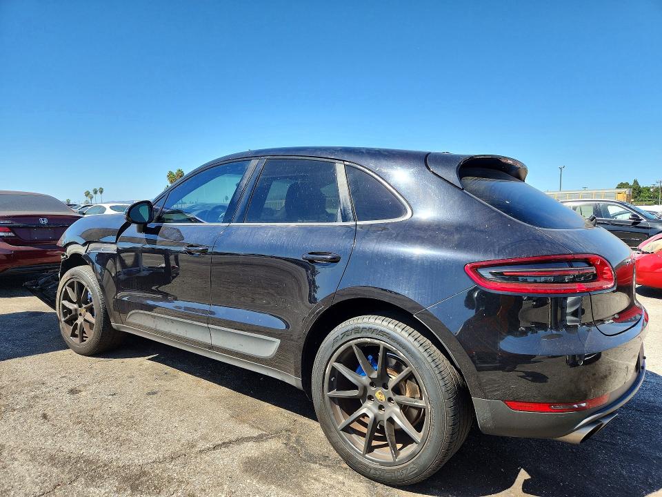 Photo 2 from auction – 2015 PORSCHE MACAN with VIN WP1AB2A54FLB60571