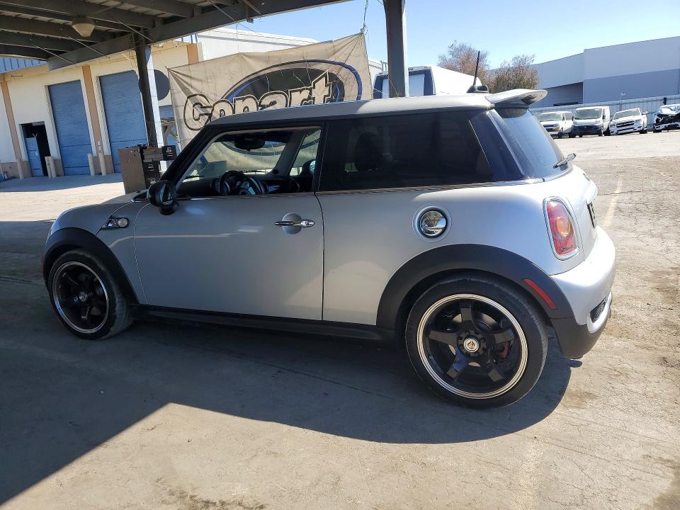 صورة رقم 2 من المزاد - 2008 MINI COOPER مع VIN WMWMF73518TV36852