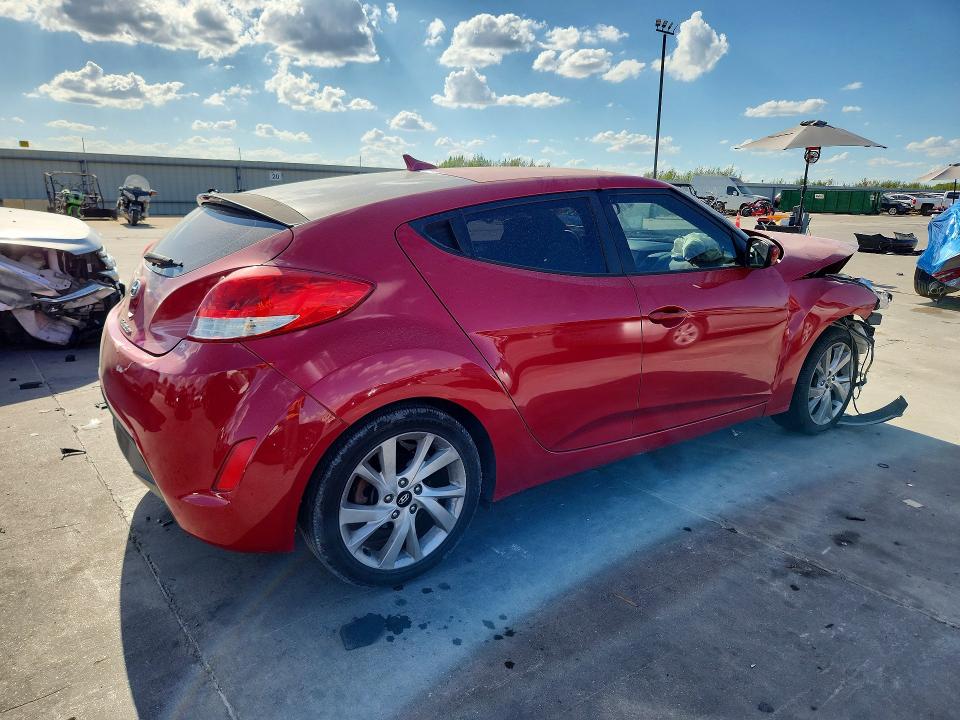 Photo 3 from auction – 2016 HYUNDAI VELOSTER with VIN KMHTC6AD7GU268339