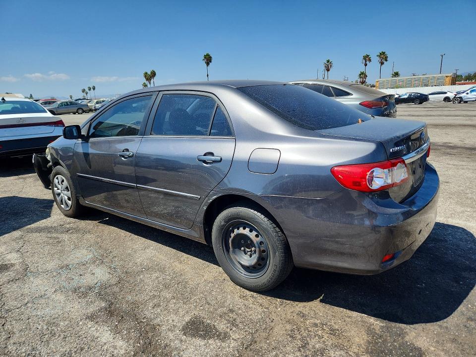 Снимка 2 от търг – 2011 TOYOTA COROLLA с VIN JTDBU4EE4B9163953