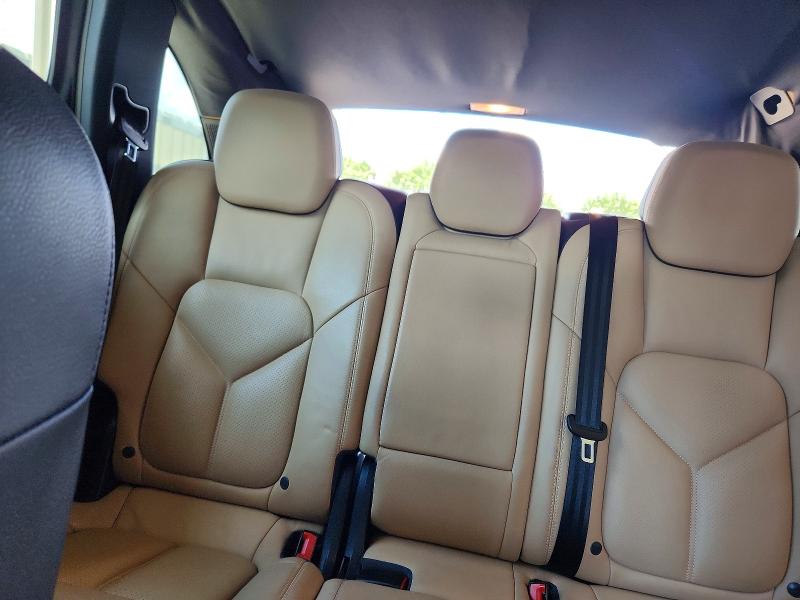 Photo 10 from auction – 2016 PORSCHE CAYENNE with VIN WP1AA2A22GKA11821
