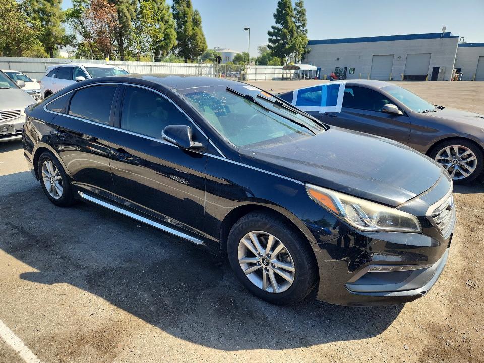 Photo 4 from auction – 2017 HYUNDAI SONATA with VIN 5NPE34AF4HH470019