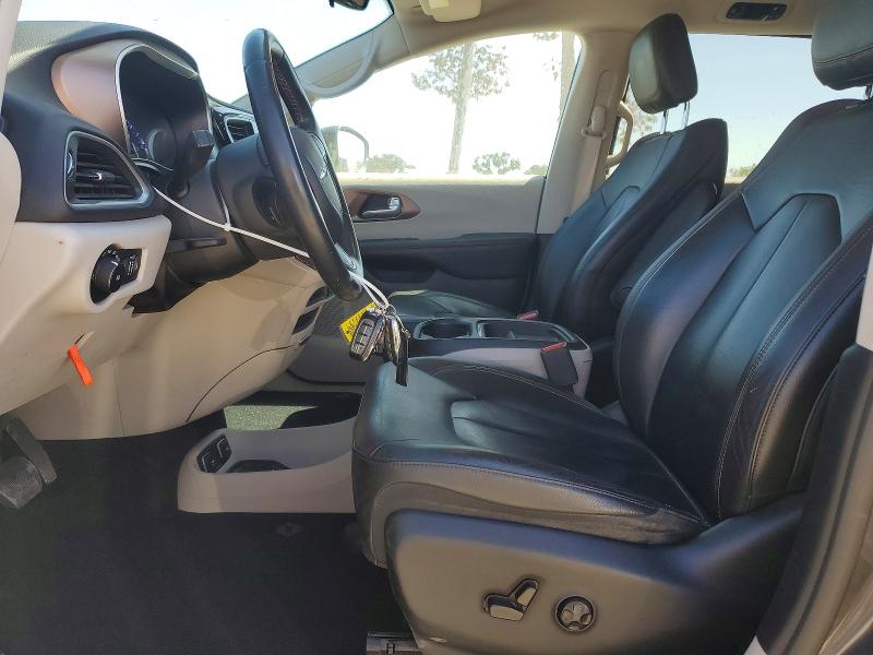 Photo 7 from auction – 2017 CHRYSLER PACIFICA with VIN 2C4RC1BG9HR517491