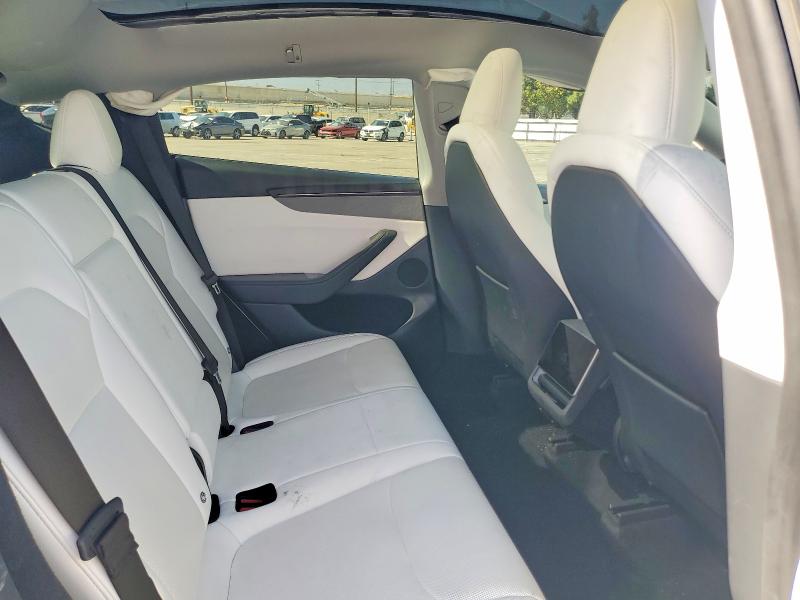 Zdjęcie 10 z aukcji – 2026 TESLA MODEL Y z VIN 7SAYGDED3TF428770