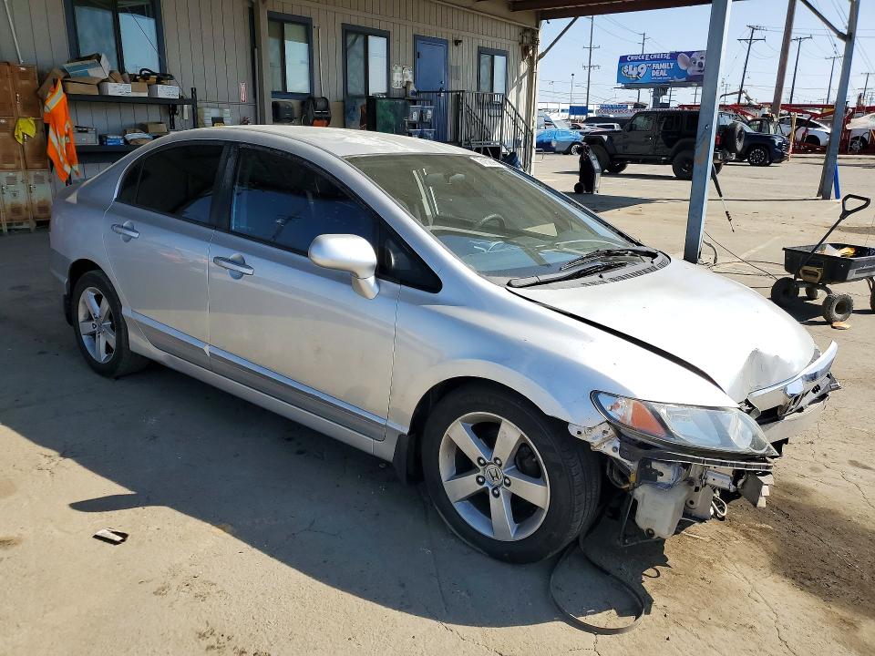 Снимка 4 от търг – 2011 HONDA CIVIC с VIN 2HGFA1F62BH549661