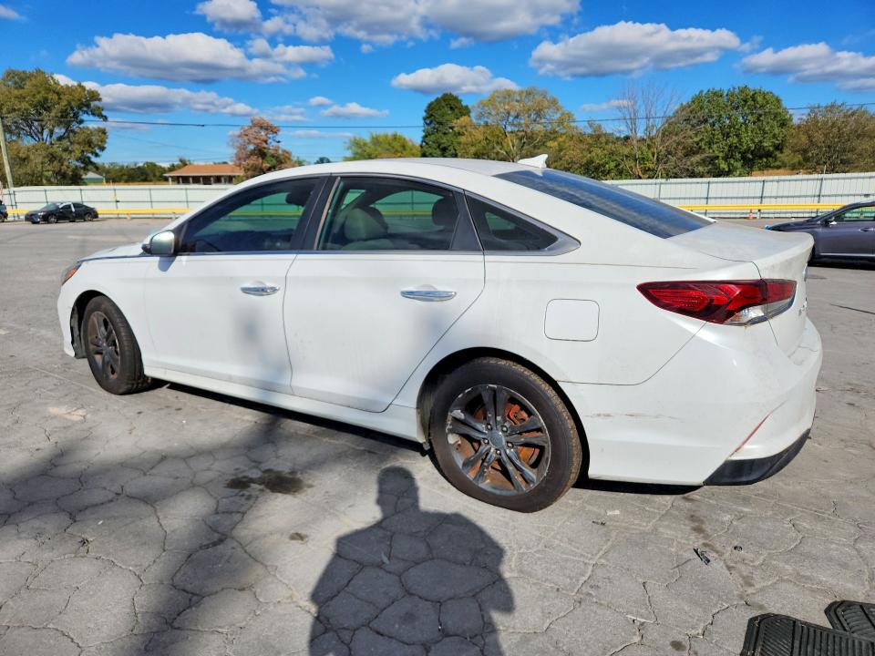 Photo 2 from auction – 2018 HYUNDAI SONATA with VIN 5NPE34AF3JH662005