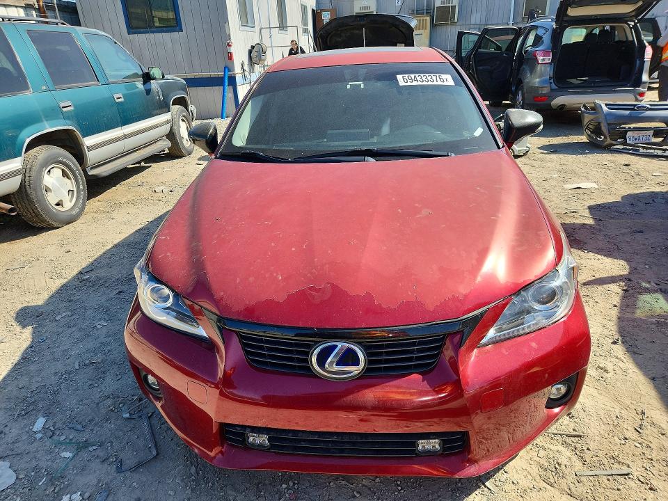 Photo 5 from auction – 2011 LEXUS CT with VIN JTHKD5BHXB2045319