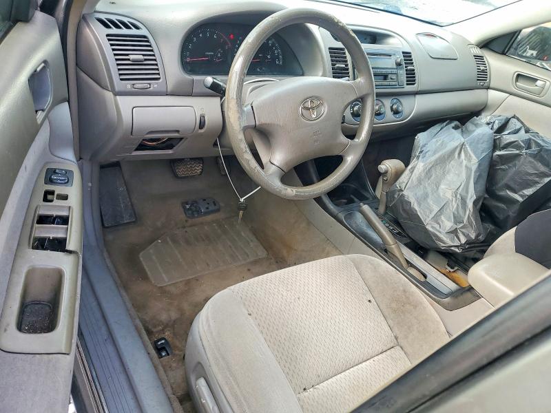 Photo 8 from auction – 2004 TOYOTA CAMRY with VIN 4T1BE32K24U806314