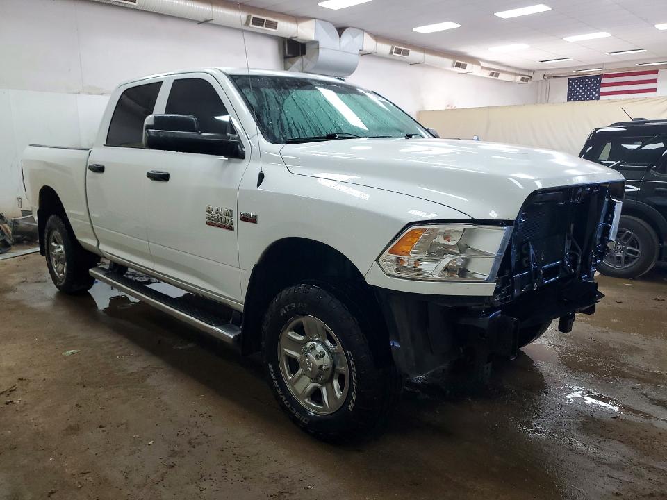 Снимка 4 от търг – 2017 RAM 2500 с VIN 3C6UR5CJ5HG776602