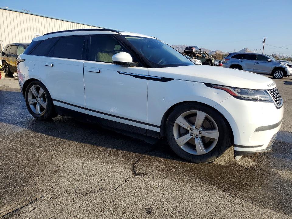 Photo 4 from auction – 2018 LAND ROVER RANGE ROVER VELAR with VIN SALYB2RV0JA751076