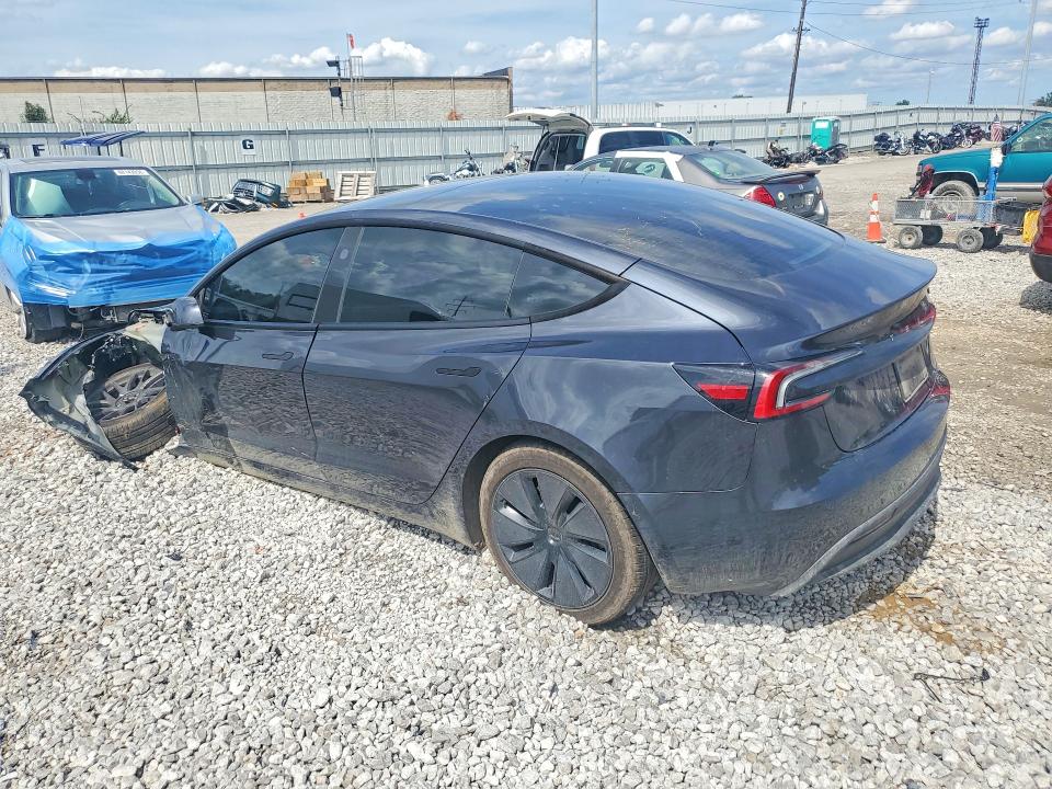 Снимка 2 от търг – 2025 TESLA MODEL 3 с VIN 5YJ3E1EA2SF000804