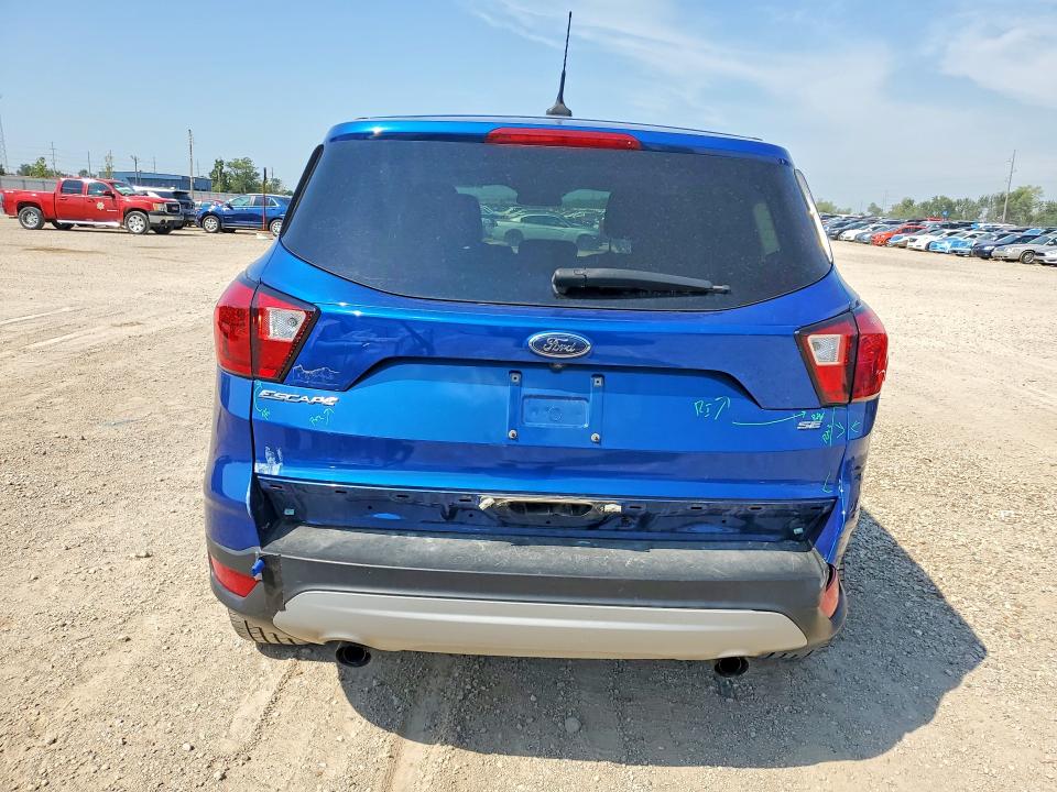 Photo 6 from auction – 2019 FORD ESCAPE with VIN 1FMCU0GD4KUB02113