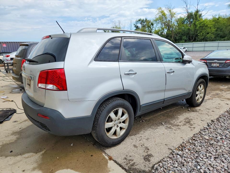 Photo 3 from auction – 2012 KIA SORENTO with VIN 5XYKTDA25CG218103