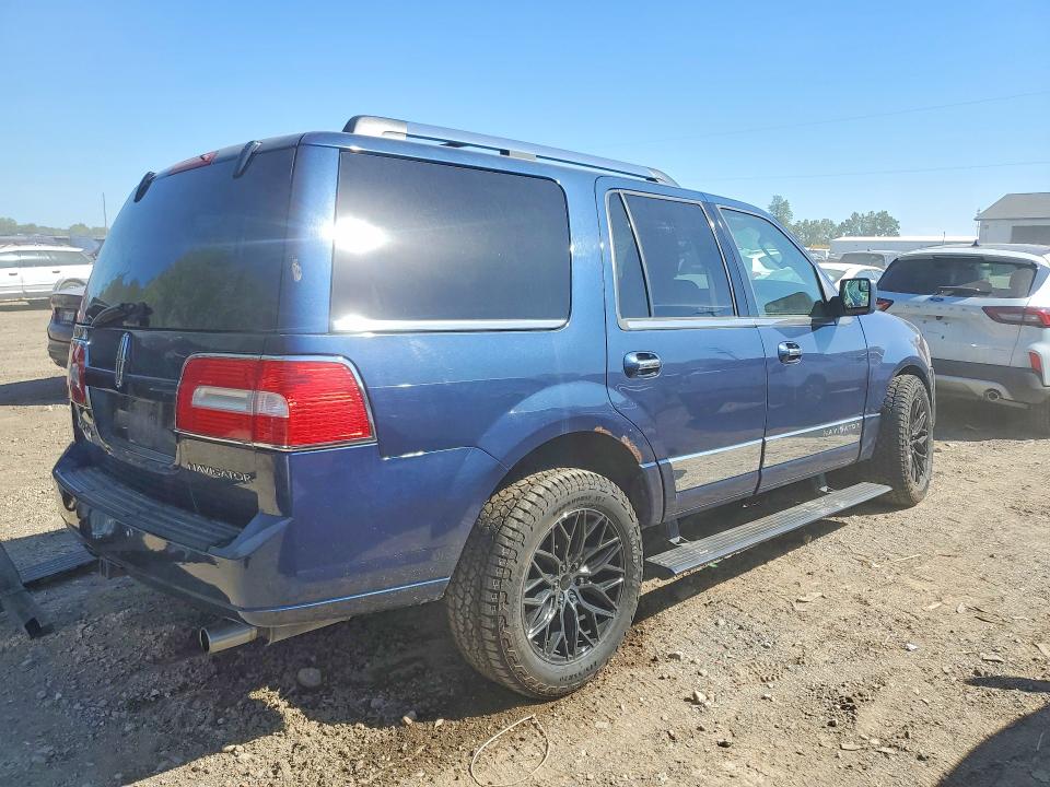 Photo 3 from auction – 2013 LINCOLN NAVIGATOR with VIN 5LMJJ2J5XDEL09001