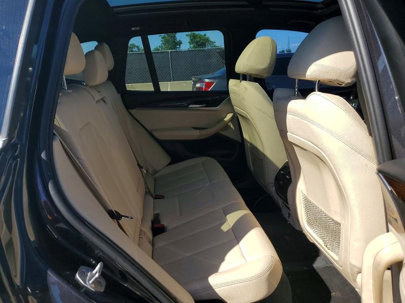 Foto 11 de la subasta – 2018 BMW X3 con VIN 5UXTR9C59JLD65003