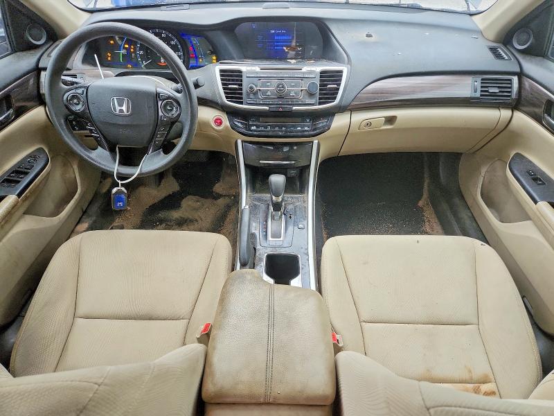 Снимка 8 от търг – 2017 HONDA ACCORD с VIN JHMCR6F31HC005921