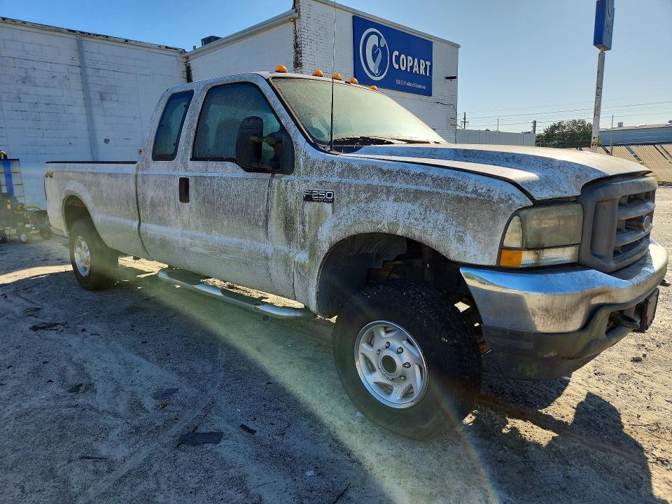 Photo 4 from auction – 2003 FORD F250 with VIN 1FTNX21L93EB71584