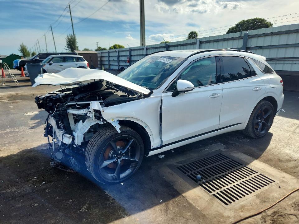 GENESIS GV70 2026 with VIN KMUMEDTC5TU249386 - Photo from auction